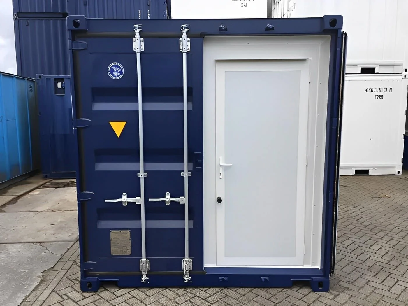 10ft Portable Accommodation Shipping Container – Insulated, Secure, Ready-to-Use Living Unit