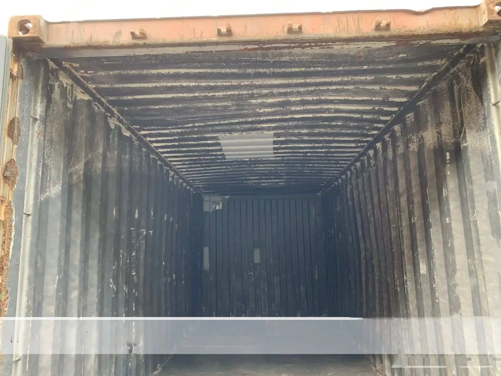 20′ x 8′ x 8.5′ Tall –Used Shipping / Storage Container-Wind and Watertight – BRICK - Image 4