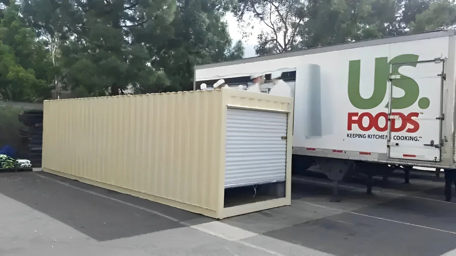 30ft Roll-Up Door Shipping Container. - Image 2