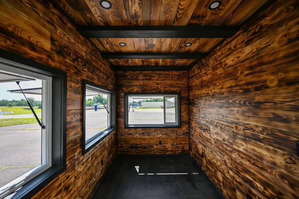 20ft Portable Shipping Container Bar | Commercial Pop-Up Bar Container - Image 4