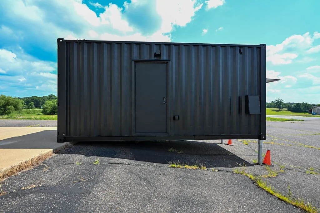 20ft Portable Shipping Container Bar | Commercial Pop-Up Bar Container - Image 3