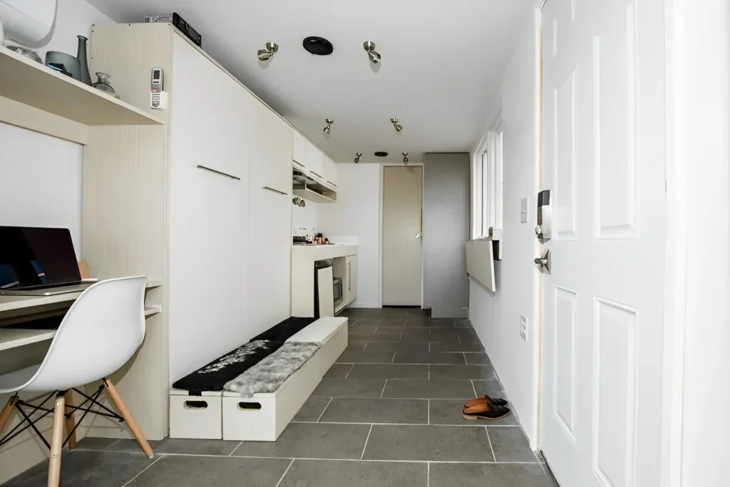 Fully Equipped 20ft Shipping Container Home. - Image 4