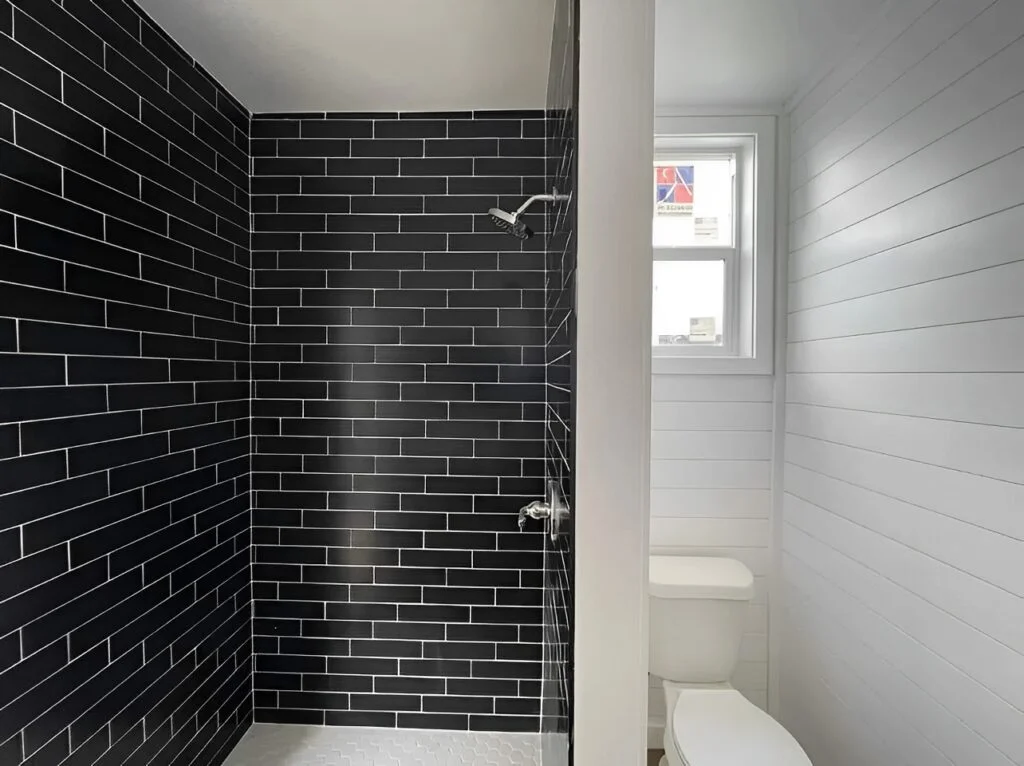 Customized 40ft Shipping Container Made into Luxurious 1 Bedroom. - Image 4